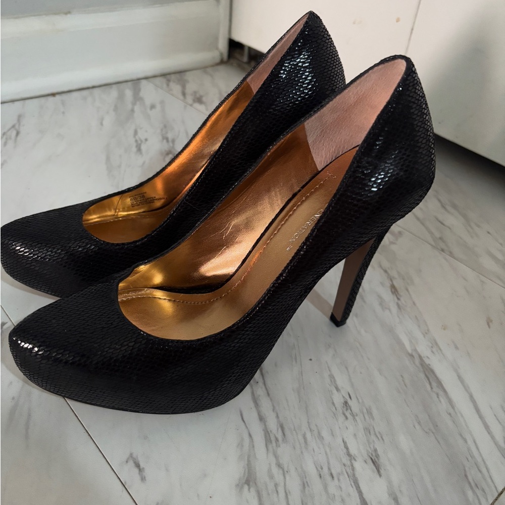 Nine West Black Textured Heels
